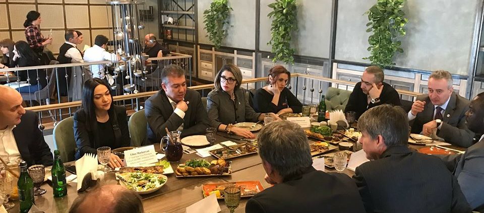 AmCham meets PDAS